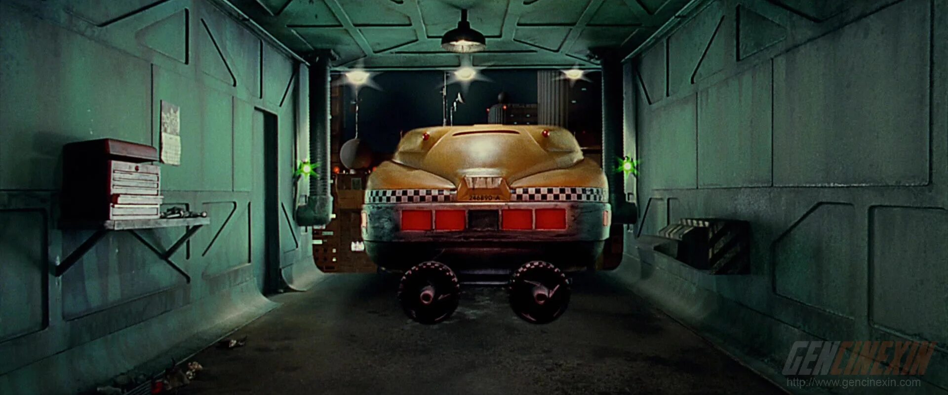 Пятый элемент летающие машины. Летающие машины из 5 элемента. 5 элемент машинка. 5 элемент машинка. Машина корбена далласа.