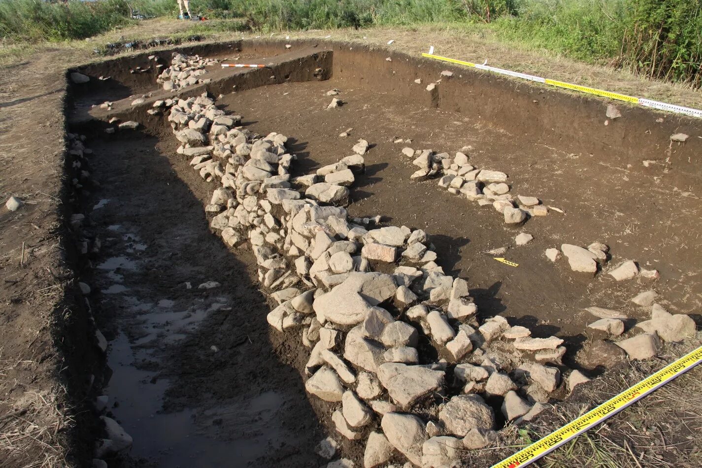 стоянка диринг юрях якутия находки. артефакты государства бохай. калбак-таш петроглифы. каменные наконечники стрел неолит камчатки. польцевская культура дальнего востока.