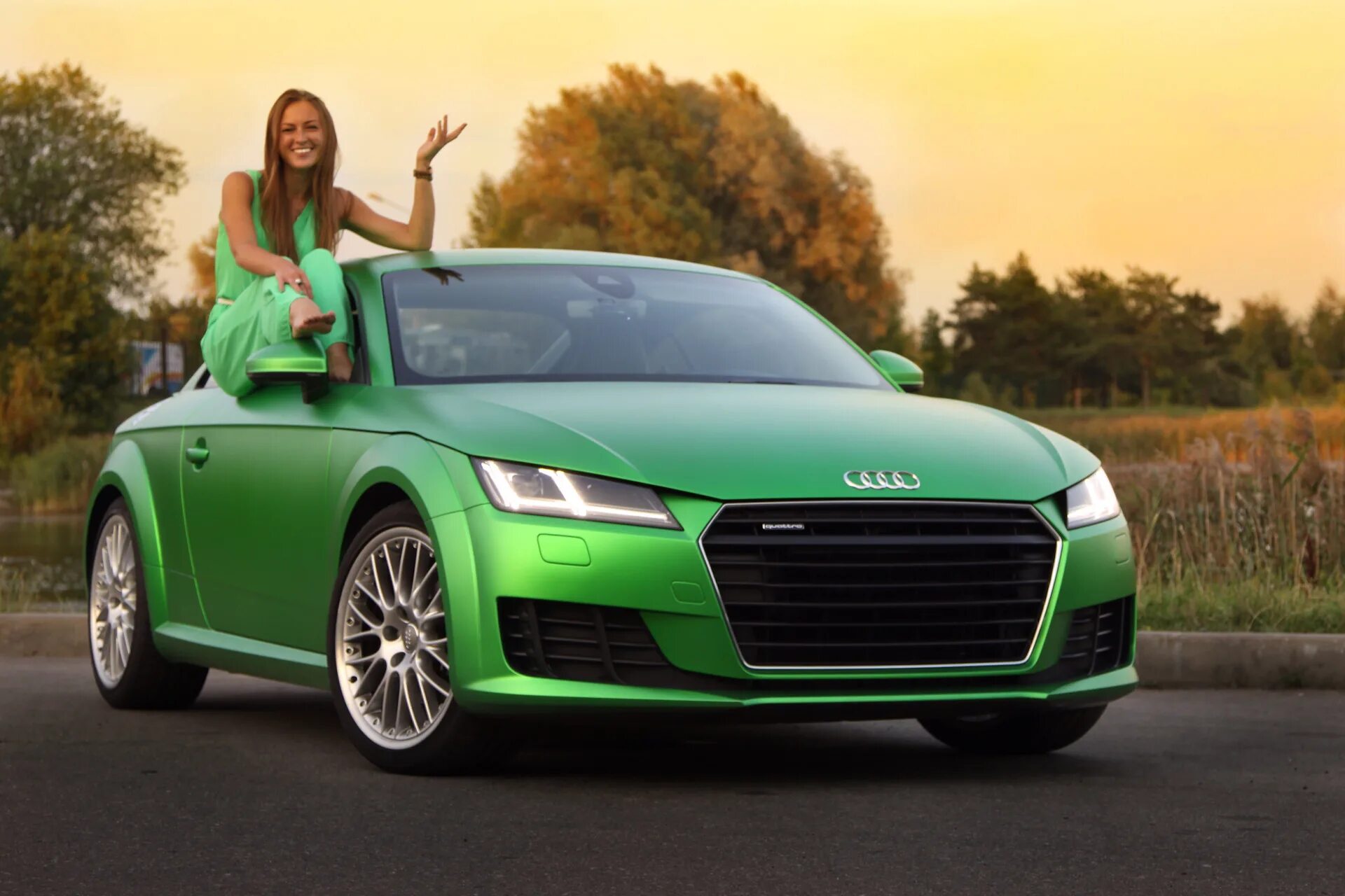 Реклама тт 2025 с девушкой. Ауди тт зеленая. audi tt 3g. зелёный ауди тт 2025. зеленая ауди тт матовая.
