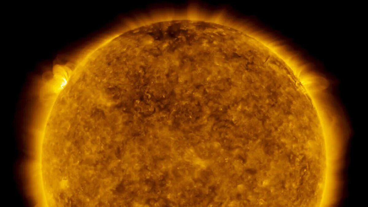 Солнце астрономия. Вспышки на солнце. Солнце НАСА. Солнечное в астрономии. Вспышка на солнце 14 декабря 2023
