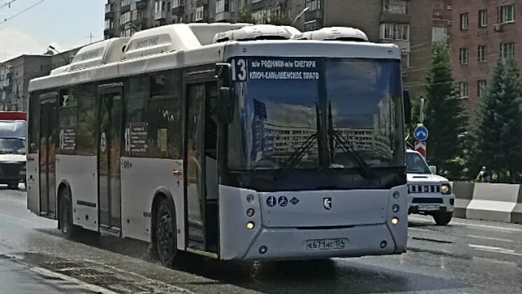 1705 автобус новосибирск 2024. Saz hc40. Нефаз автобус 28. Автобус 1705 новосибирск. Маршрутка 1212к.