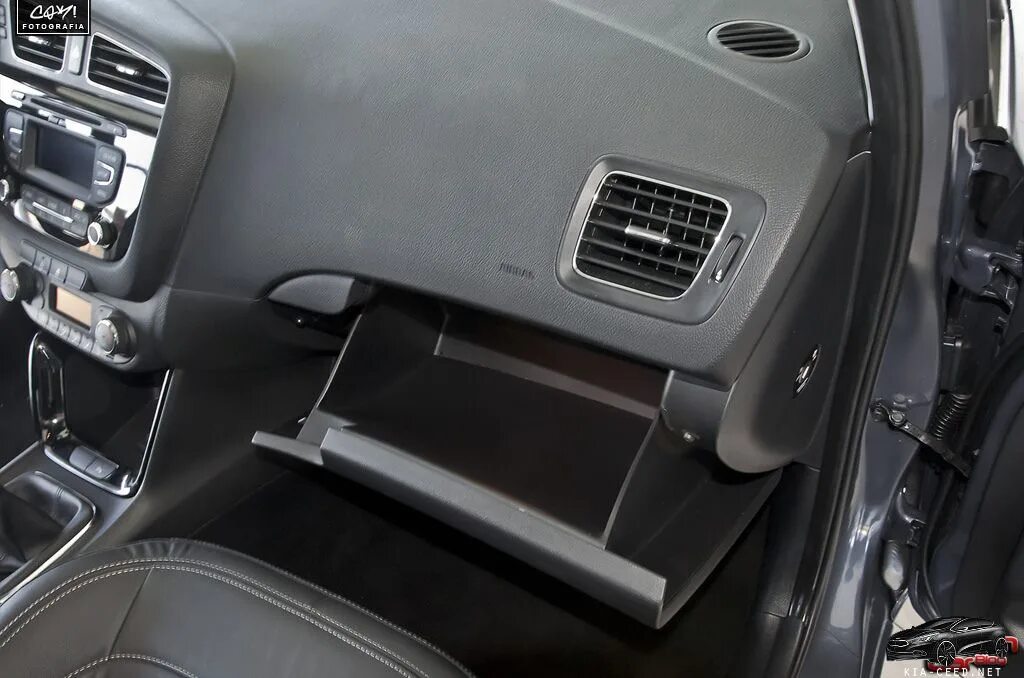 Как снять бардачок кия сид Старый новый Kia cee’d