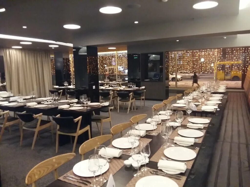 Monk ресторан екатеринбург. Ресторан монк в екатеринбурге. Monk restaurant екатеринбург. Монк ленина 9а. Friars ресторан.