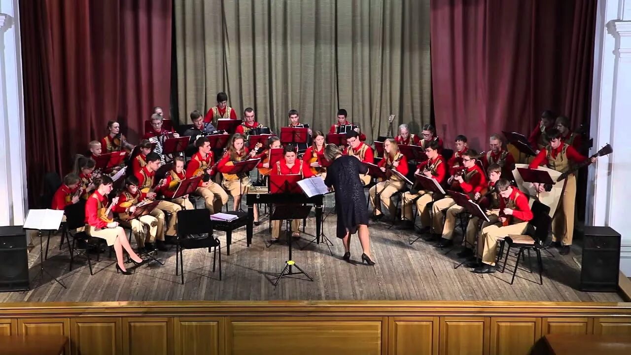 Русский народный оркестр видео. Дирижёр народного оркестра нижний новгород. Русский народный оркестр видео. Серебряные струны оркестр. Русский народный оркестр видео.