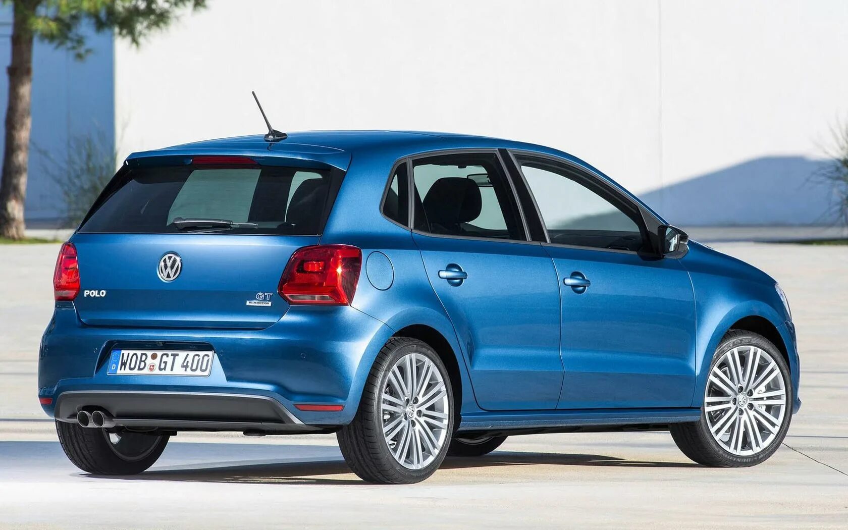 Volkswagen hatchback. Volkswagen Polo Hatchback 2014. Volkswagen Polo хэтчбек. Фольксваген поло хэтчбек 2014. Фольксваген поло 2018 хэтчбек.