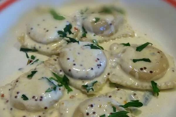 Пельмени в сливочном соусе со шпинатом и беконом пошаговый рецепт с фото на Food
