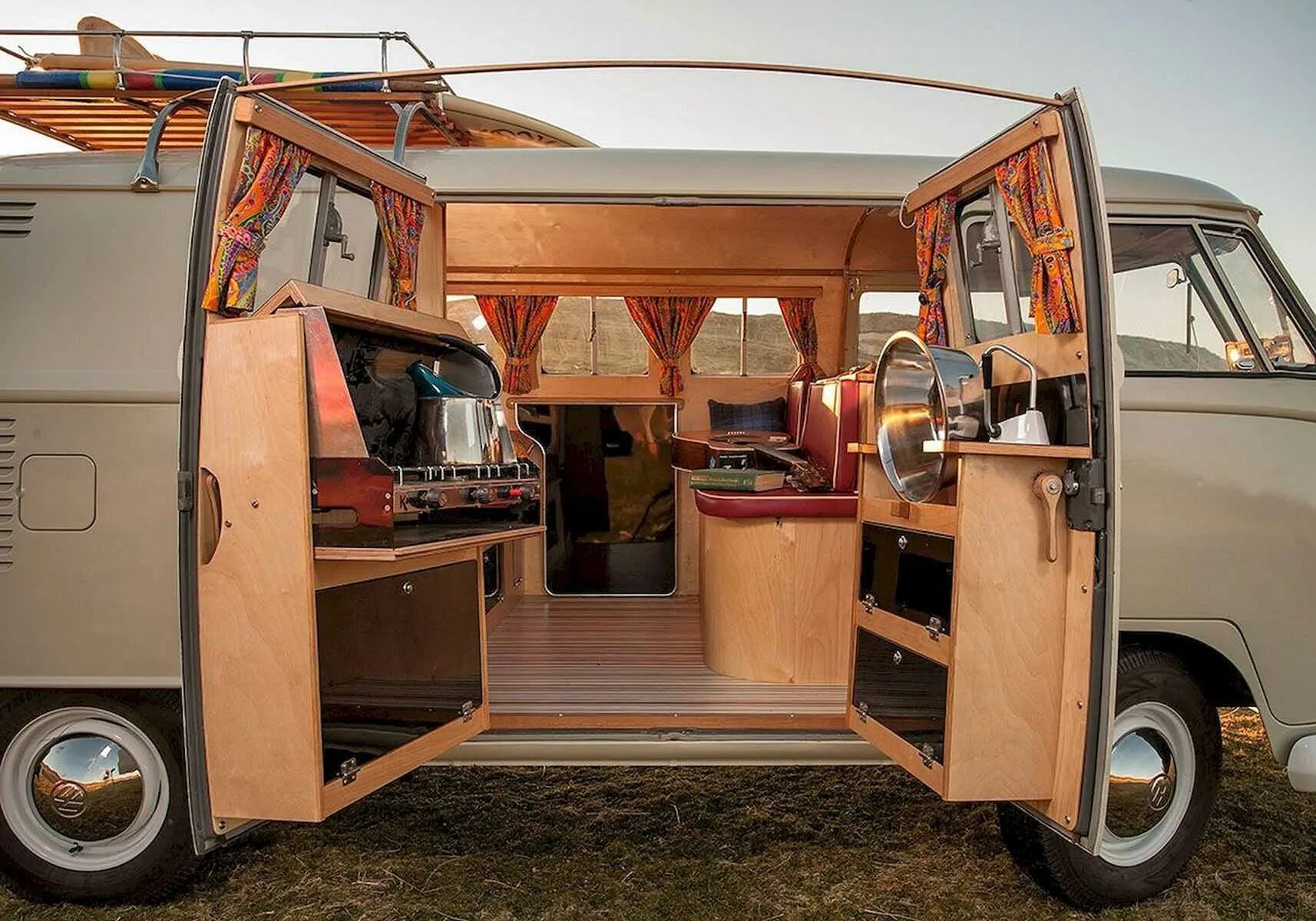 Самодельный прицеп дом. Camper автодом. Фургон Volkswagen t2 Camper. Автодом Camper van. Фольксваген Комби кемпер.