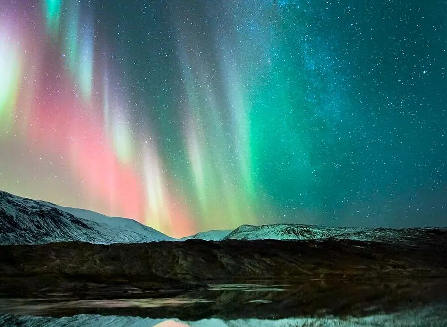 магнитное поле северное сияние. полярное сияние физика. магнитное поле северное сияние. магнитное поле земли северное сияние. остров новая земля полярное сияние.