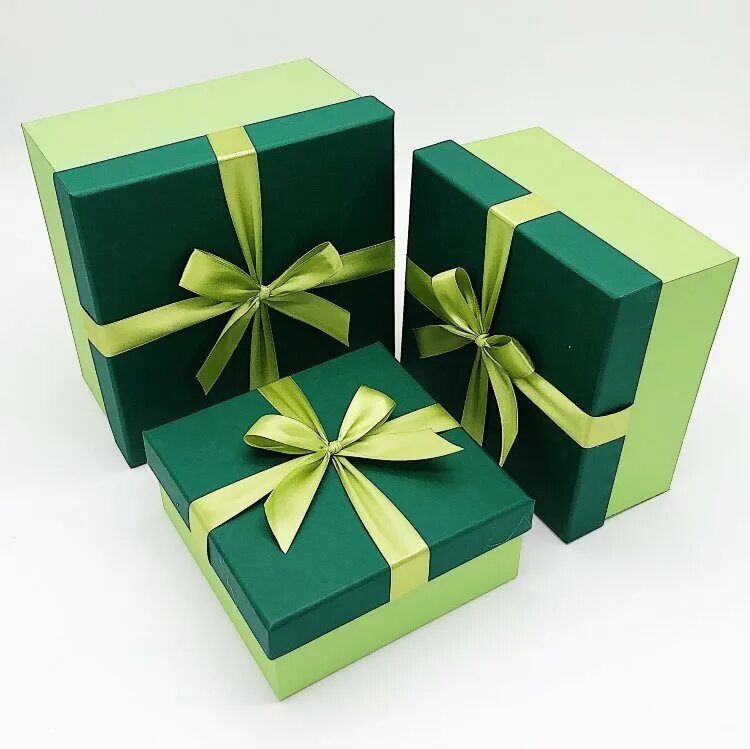 Коробка зеленого цвета. Подарочная коробка. Коробка для подарка. Зеленые подарочные коробки. Коробочка подарочная зеленая.