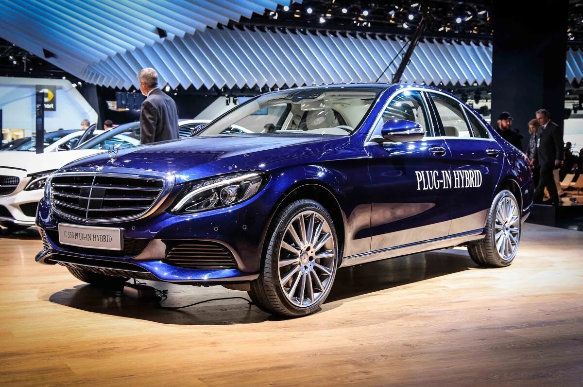 Mercedes hybrid. Mercedes Benz Hybrid c class. Mercedes c 350 2016. Mercedes c350 Plug in Hybrid. Mercedes-Benz GLE 350e Plug-in Hybrid.