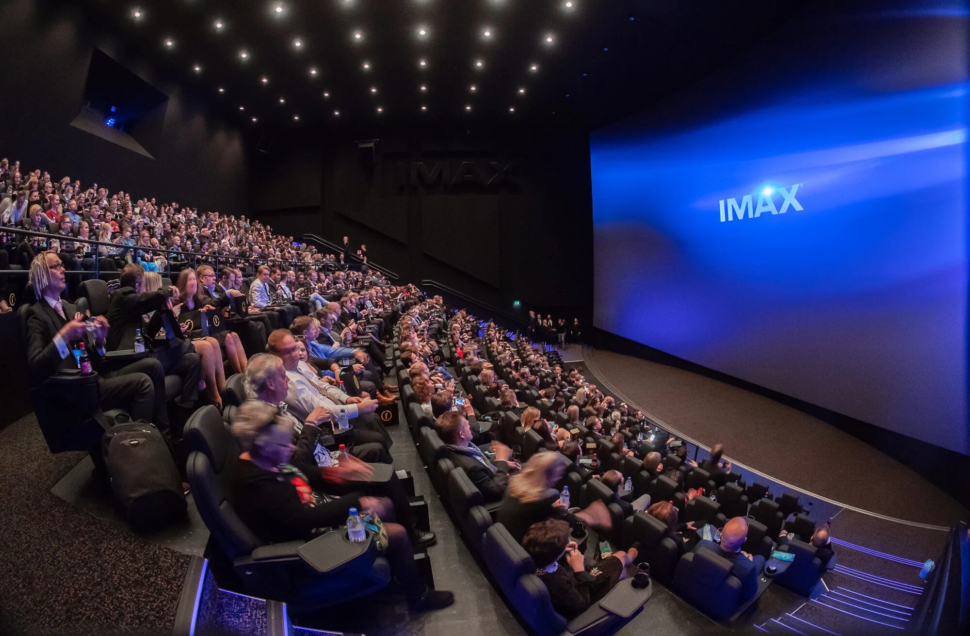 Nescafe IMAX кинотеатр. Кинотеатр Киносфера IMAX, Москва. IMAX Химки. Киносфера IMAX зал.