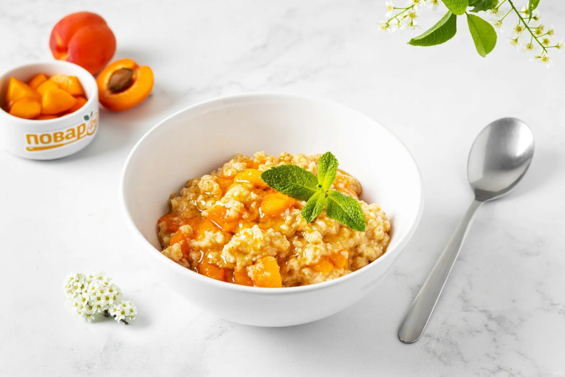 Каша абрикос урбеч. Абрикосовая каша дагестанская. Каша из абрикосов. Каша из травы. Варенье из абрикосов с ядрышками.