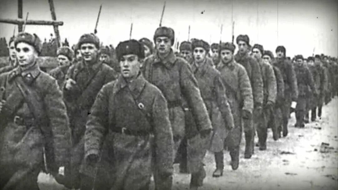 Осенью 1941 ввиду. Сибирские дивизии под Москвой 1941. Ушел на фронт. Бойцы уходят на фронт 1941.