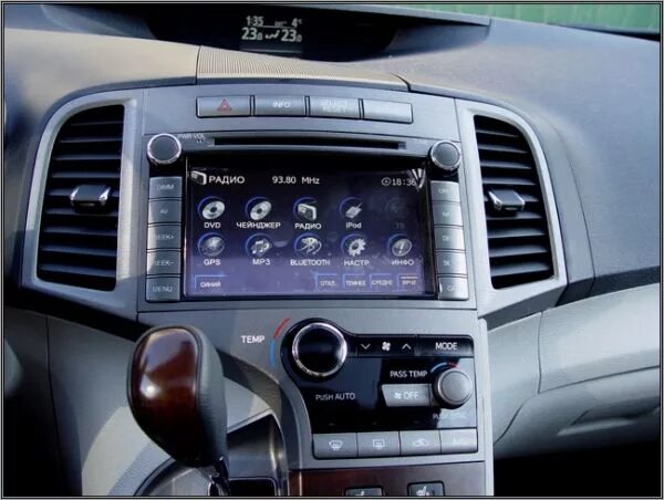 Toyota venza магнитола. Магнитола на тойота венза 2013. Магнитола вензы. Магнитола вензы. Устанавливаем магнитолу тойота венза.
