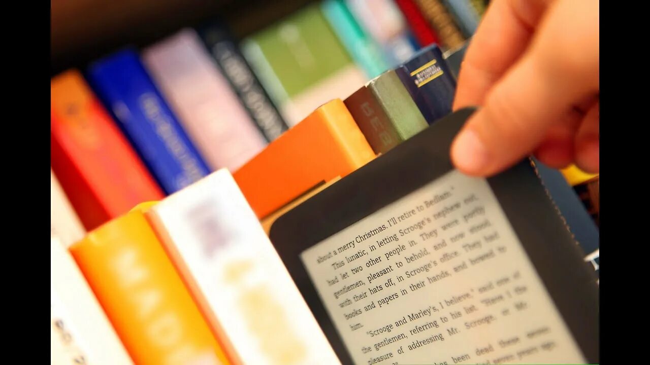 Книги e books. Планшет книга. Книги e books. Electronic book. Бумажная книга и электронная книга.