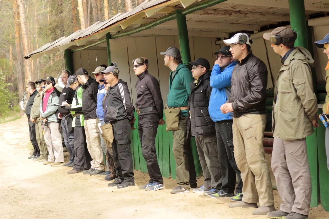 Учебный центр выстрел иркутск. Гто стрельба из пневматической винтовки. Гто стрельба из пневматической винтовки. Стрельбище в иркутске чистые ключи. Стрельбище в иркутске чистые ключи.