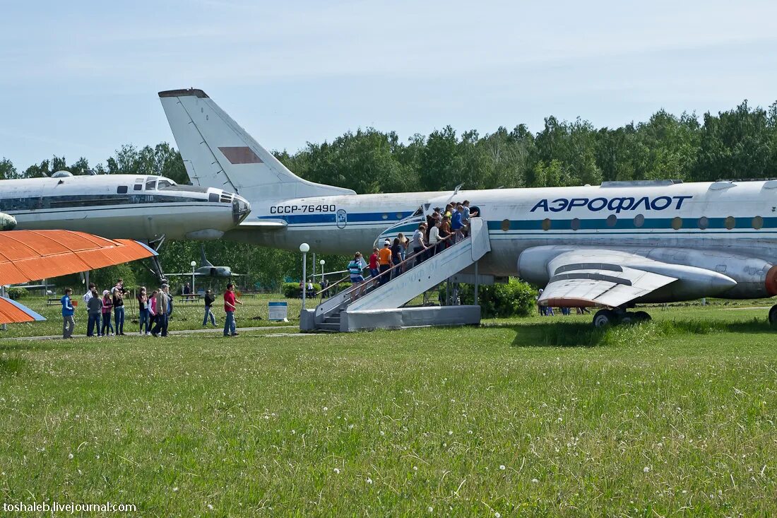 Самолет ульяновск. Самолеты ульяновск баратаевка. Самолет ульяновск сегодня. Самолет ульяновск сегодня. Аэрофлот ульяновск баратаевка.