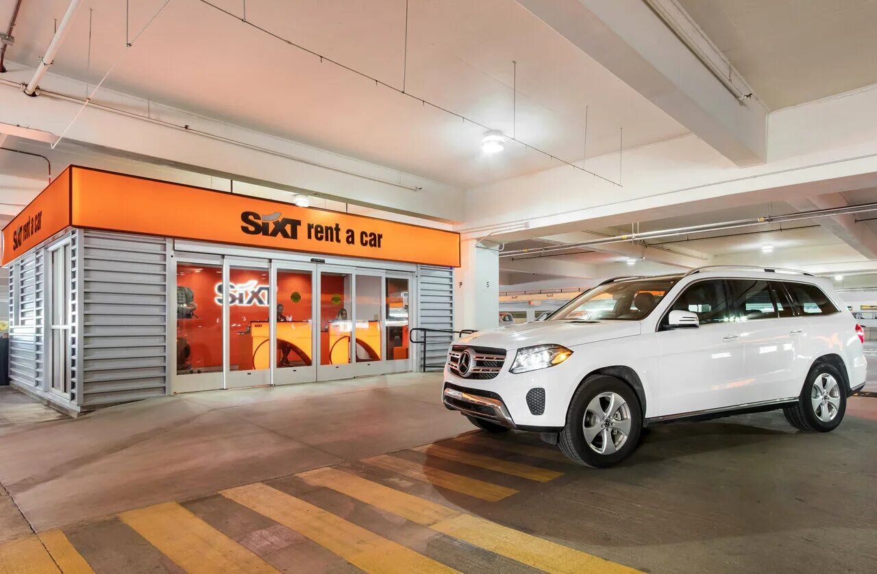 Аренда автомобиля в области. Sixt rent a car. Сикст Автопрокат. Sixt автомобиль. Компания Sixt.