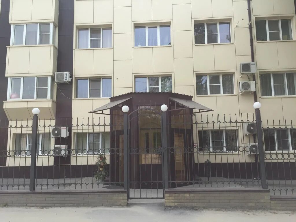 Казахская 76 ростов на дону. Казахская 76 ростов на дону. Школа номер 97 ростов на дону. Ростов на дону, ул. Студенческая поликлиника ростов-на-дону.