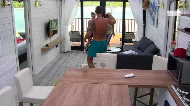 Дом наказаний. Наказал дом 2. дом 2 наказание. праздничный целафатни пакрит для тираса.