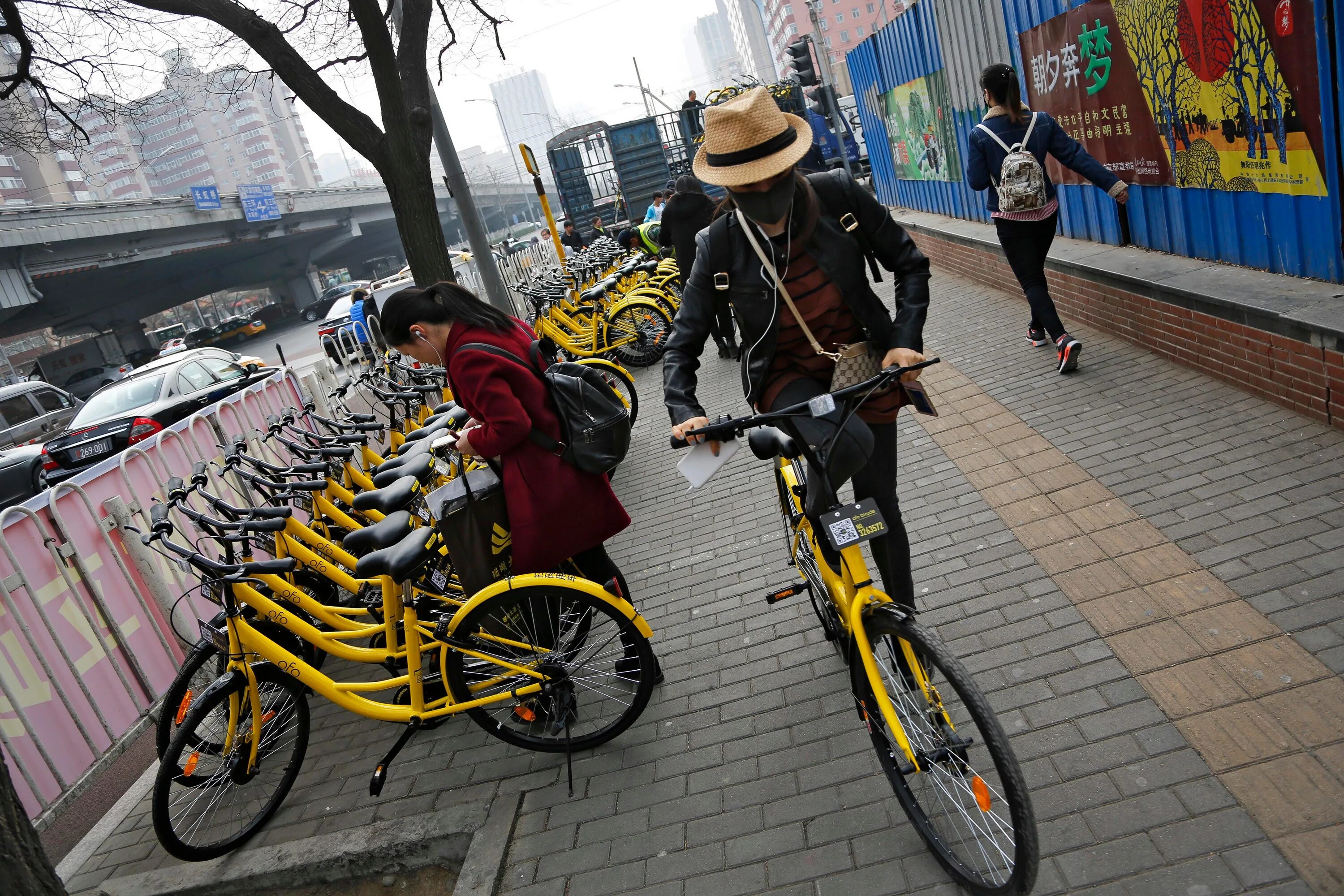 Байк Чайна. Bike sharing Beijing. Chinese Bike sharing. First Bike in China.