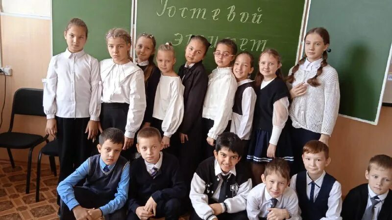 Лицей 8 пермь. Педагоги лицея 94 тольятти 2022. Муромцевский лицей фото. Лицей 8 оренбург учителя. П комсомольский кунгурский район.