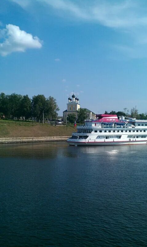 Круиз выходного дня на теплоходе из москвы. Круиз выходного дня на теплоходе из москвы. Теплоход нижегородский речной вокзал. Речной теплоход александр радищев. Волга лайн речные круизы.