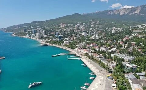 Черное море ялта город