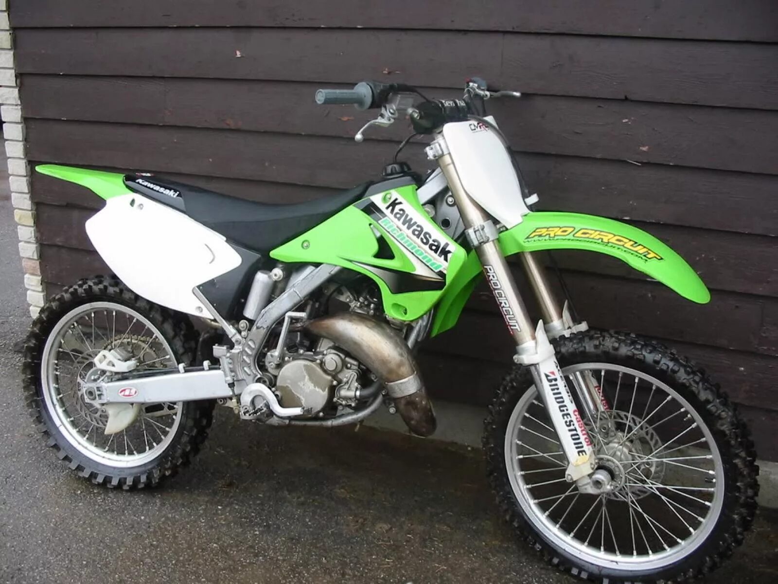 125 сколько лошадей. Kawasaki KX 125. Kawasaki 125 KX 2006. Kawasaki KX 125 2007. Kawasaki KX 125 2003.