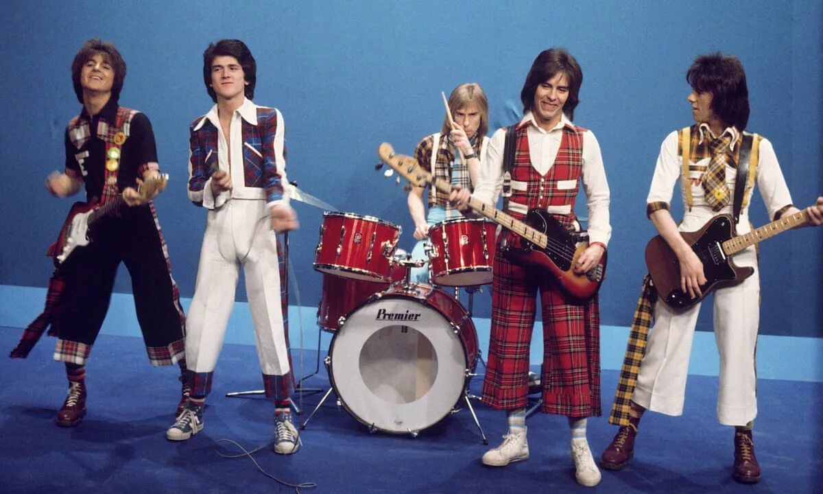 City roll. Bay City Rollers. Бэй Сити Роллерс группа. Bay City Rollers дискография. Иэн Митчелл Bay City Rollers.