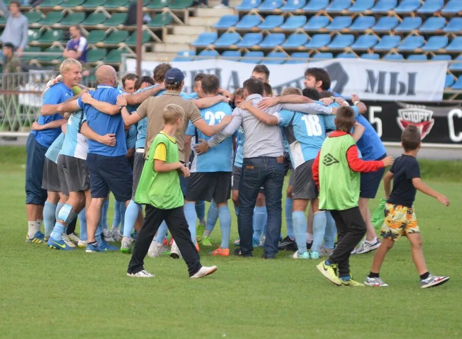 волга балтика футбол. матча лете. стадион химик рязань. женское регби. стадион фк волга старый.