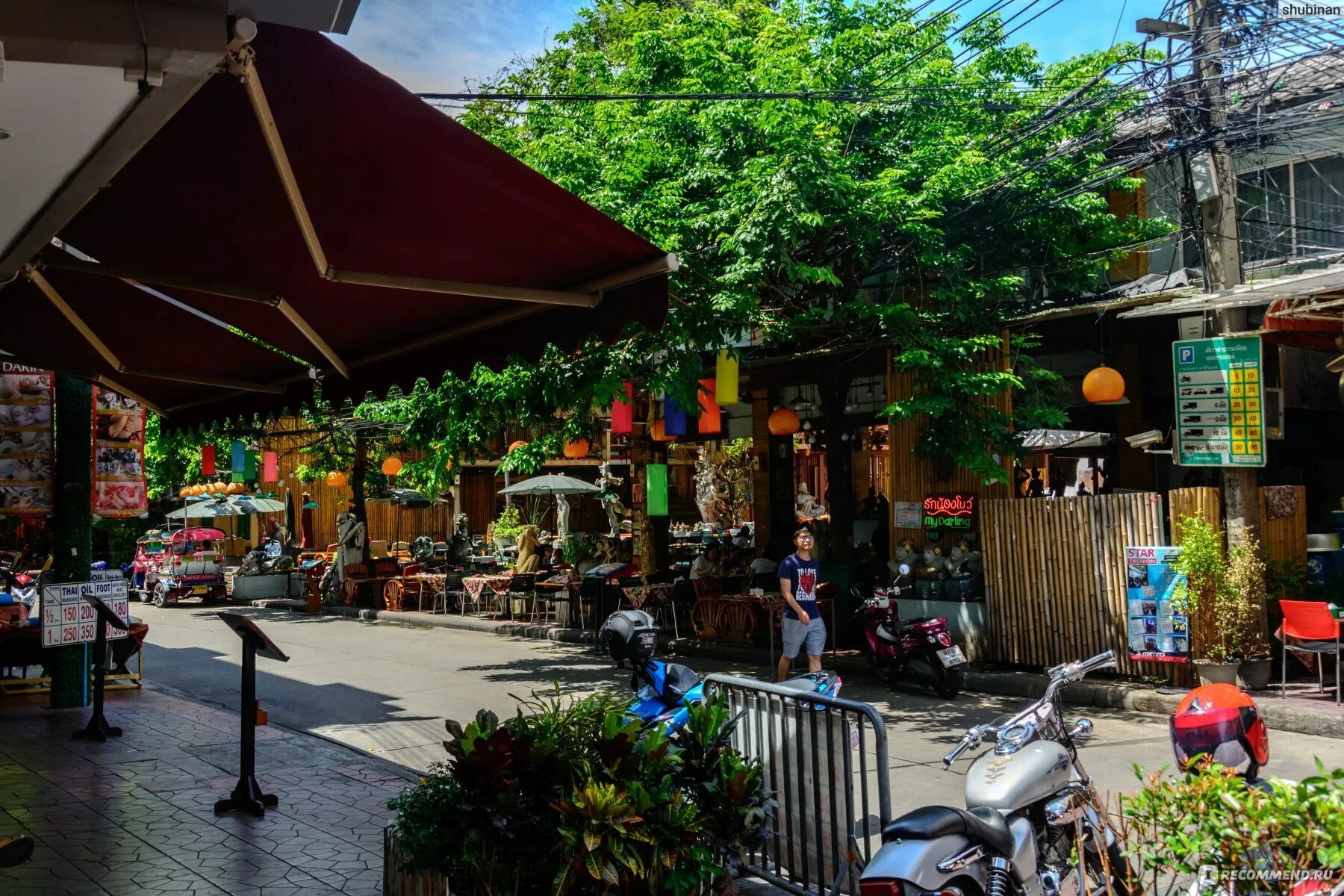 Thai streets. Бангкок улицы. Тайланд улицы. Тайланд Бангкок улицы. Тайланд ул Таун.