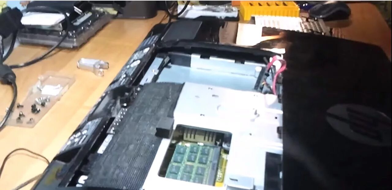 Разборка моноблока lenovo. Моноблок+PCG-252p+disassemble.