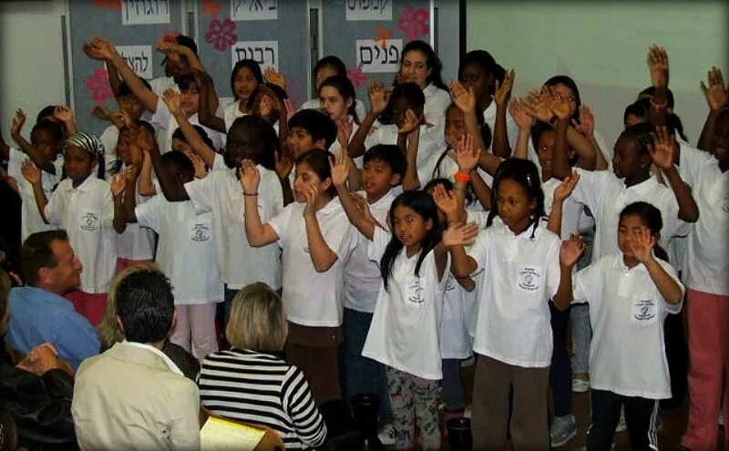 Израильская школа. Израильские школьники. Израильская Школьная форма.