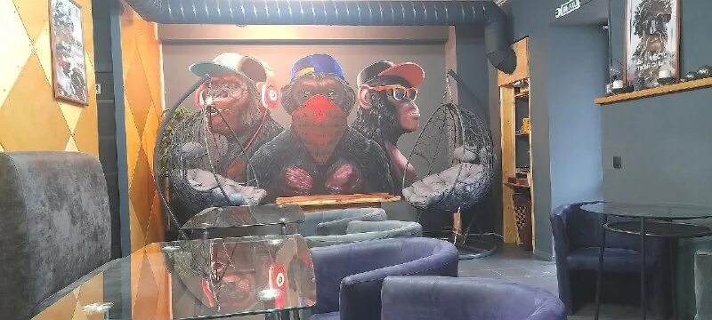 камеди совещание кофейня