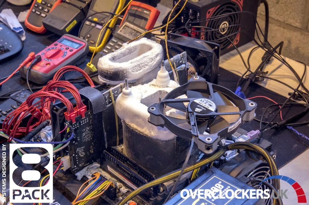 Оверклокинг процессора. Оверклокинг. Охлаждение жидким азотом. Оверклокинг процессора intel. Мамкин оверклокер.