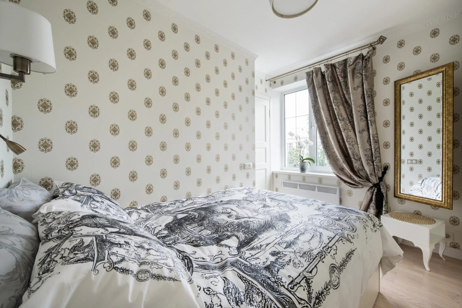 обои в спальню в хрущевке. обои для маленькой спальни. спальня в хрущевке реальные молочная. спальня в хрущевке. спальня обои хрущевка.