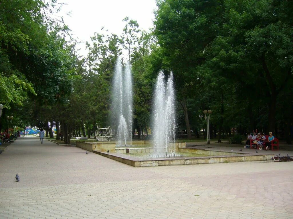 парки мин. достопримечательности кисловодска стеклянная струя. муп городской парк, минеральные воды. Yfwgfhr rbckjdjlcrbq минеральные воды. кисловодск парк минводы.