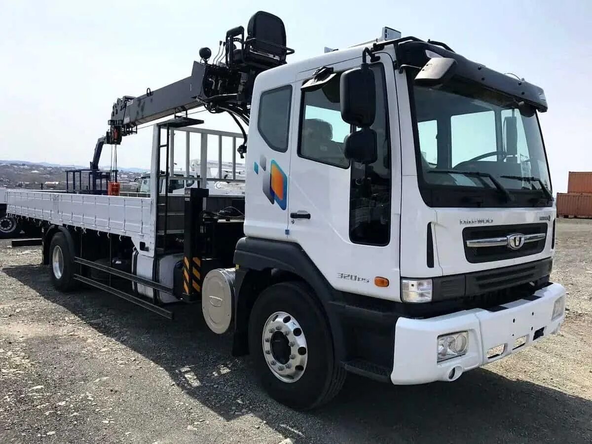 Манипулятор 5 7. Манипулятор daewoo, стрела 5 тонн, борт 10 тонн. daewoo novus манипулятор hiab 160. бортовой автомобиль daewoo novus cc6ct с манипулятором fg 314. дэу новус 12 тонн.
