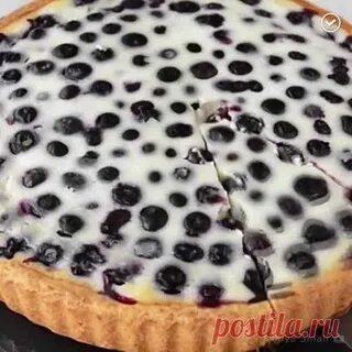 Черника в сметанной заливке