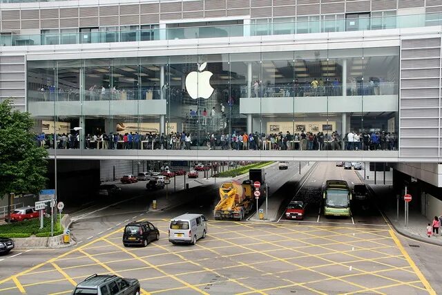 Айфоны hk. Causeway bay stores. Офис apple в гонконге. Apple гонконг. Магазин apple в гонконге.