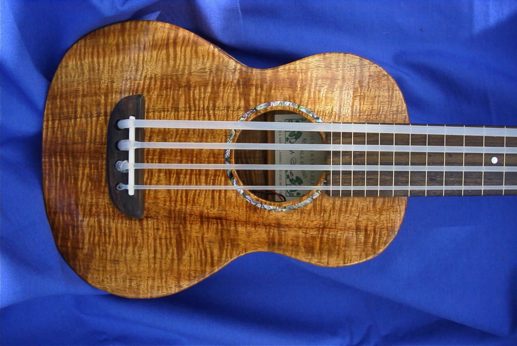 безламповое акустическое бас укулеле. бас-укулеле мензура. Ashbory bass. бас укулеле музторг. безламповое акустическое бас укулеле.