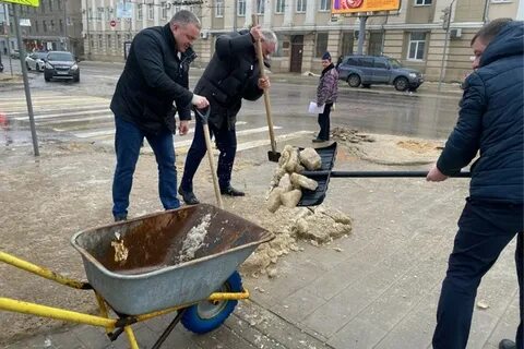 Депутат принял участие в субботнике