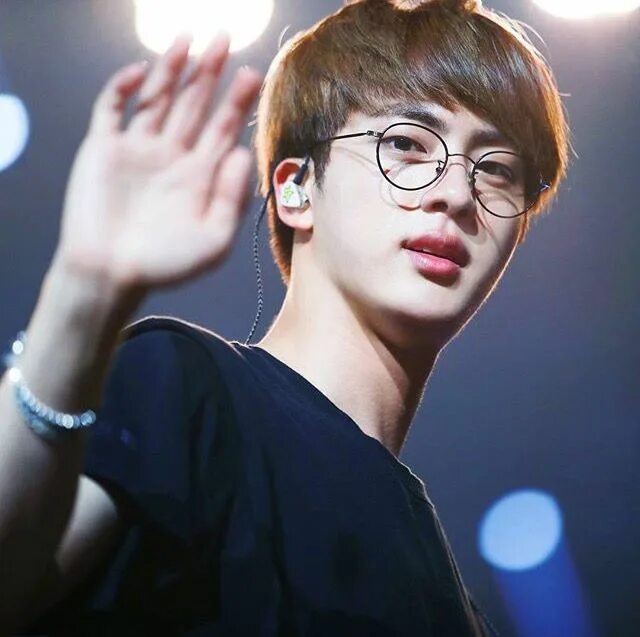 Джин бтс. Kim seok jin bts. Шоу с джином из бтс. Шоу с джином из бтс. Шоу с джином из бтс.