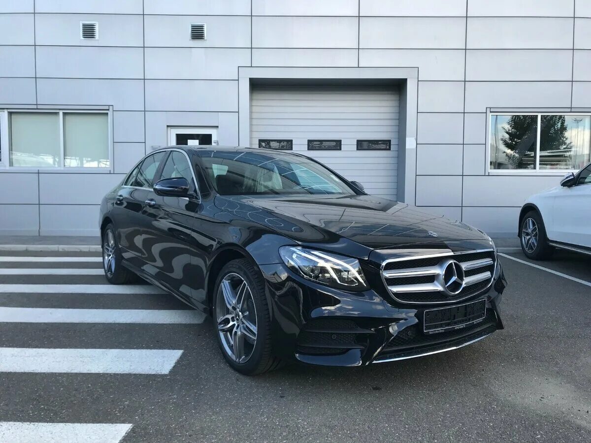 Mercedes e 2018. Mercedes e class 2018. Mercedes e200 w213 черный. W213 Mercedes черный. Mercedes e class w213 черный.