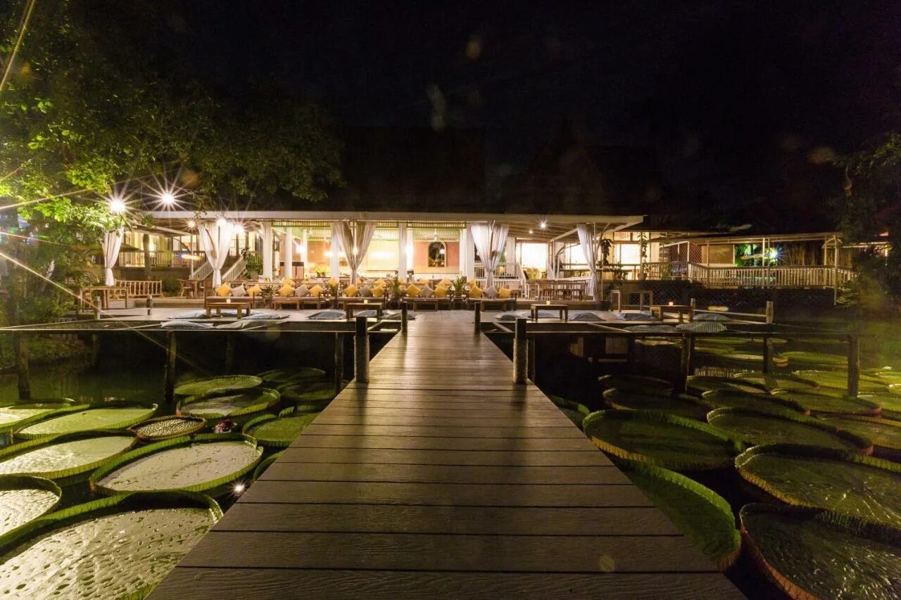 Doo bua cafe. Doo bua cafe