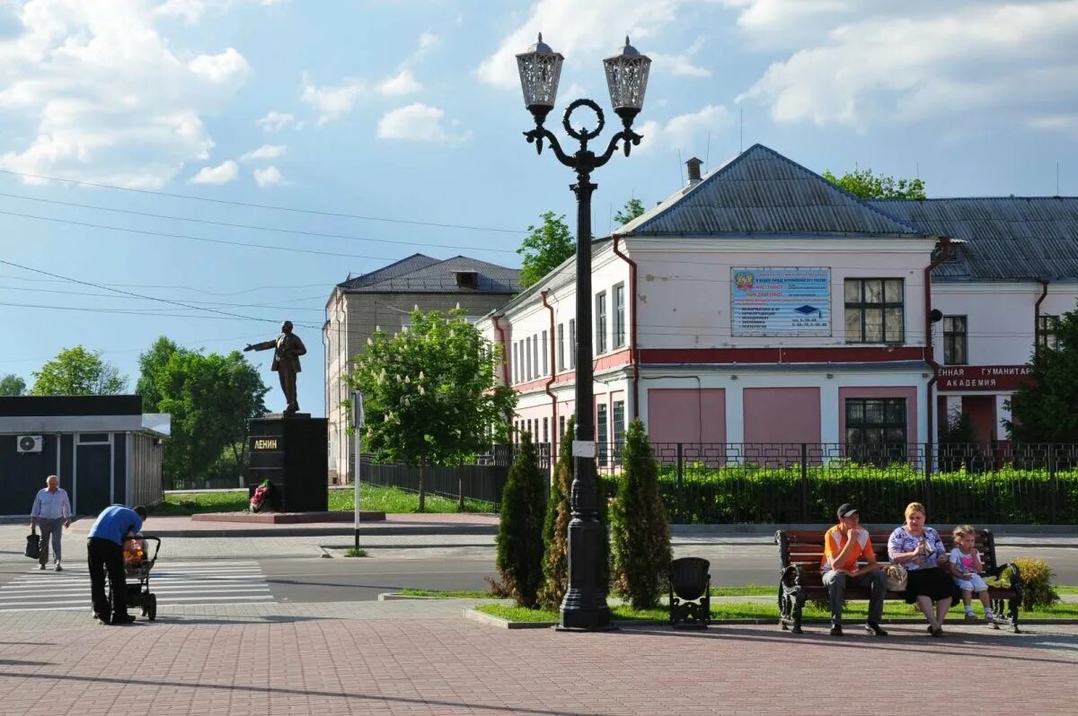 Д клинцы брянской области. Брянск город Клинцы. Город Клинцы Брянская область. Население города Клинцы Брянской области. Площадь города Клинцы Брянская область.