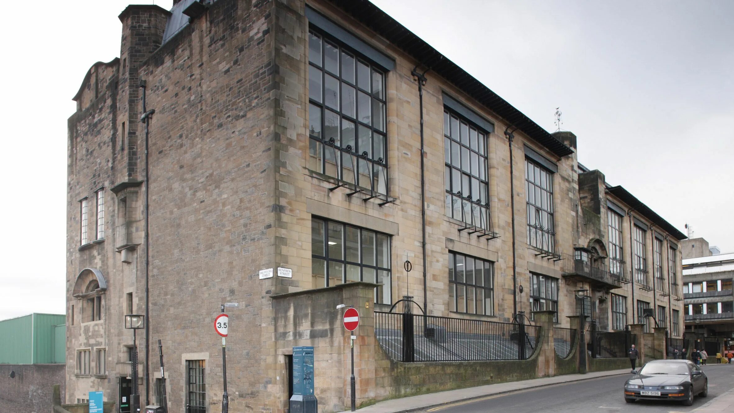 Glasgow school. Здание школы искусств в глазго макинтош. Макинтош художественная школа в глазго. Школа искусств в глазго макинтош. Glasgow school.