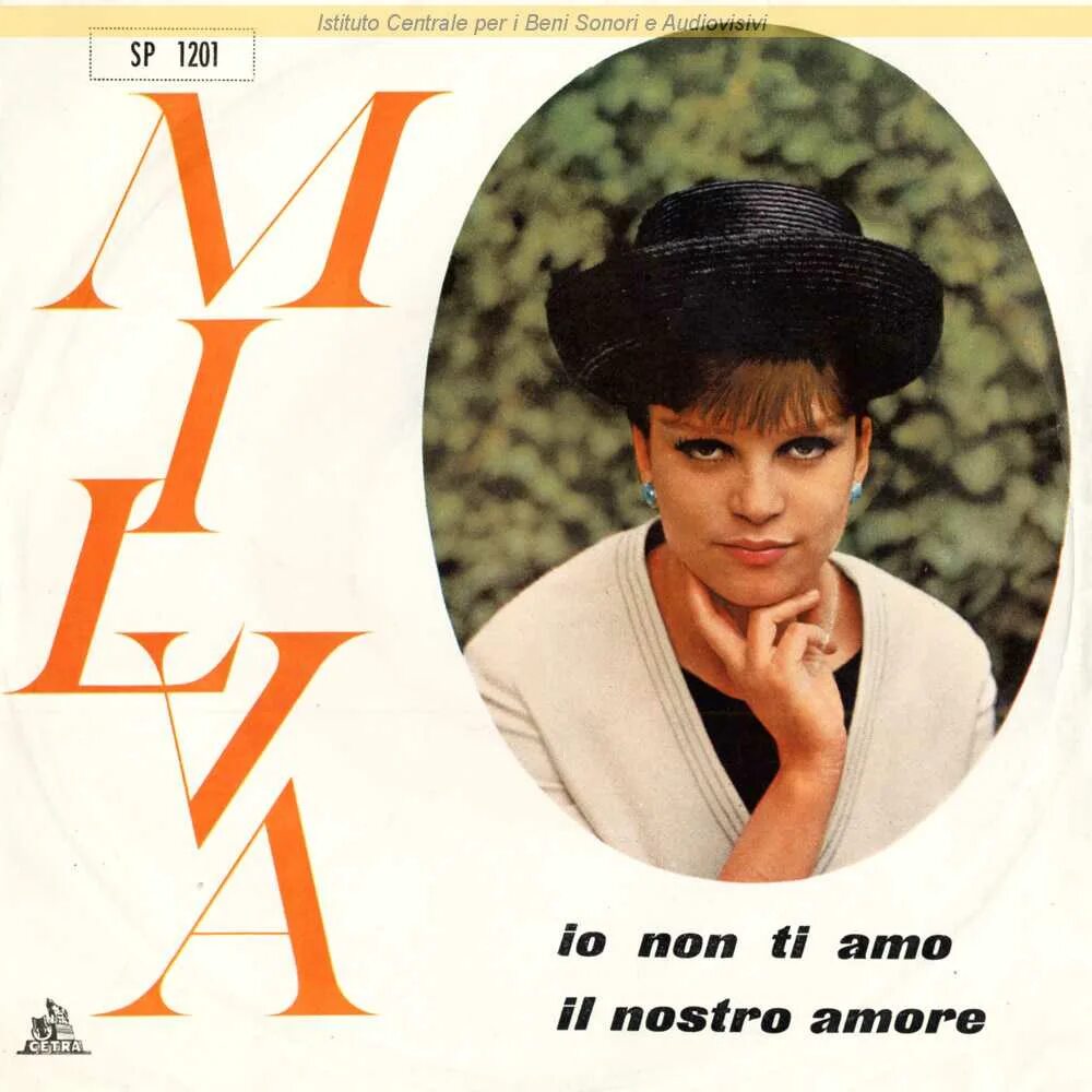 альбомы gina t. красивая девушка с магнитофоном. шерил коул 2020. певица уитни хьюстон. музыка зарубежная мама.