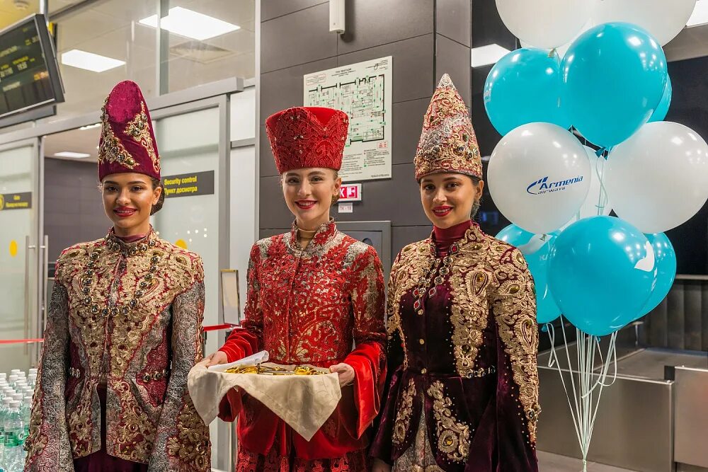 Рейсы казань ереван. Армения АИРВАЙС. Казань Ереван. Armenia Airways Казань Ереван. Авиакомпания Armenia Airways фото.